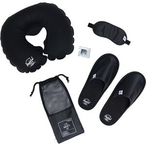 NWT Herschel Supply Company Black Amenity Kit Size L/Xl